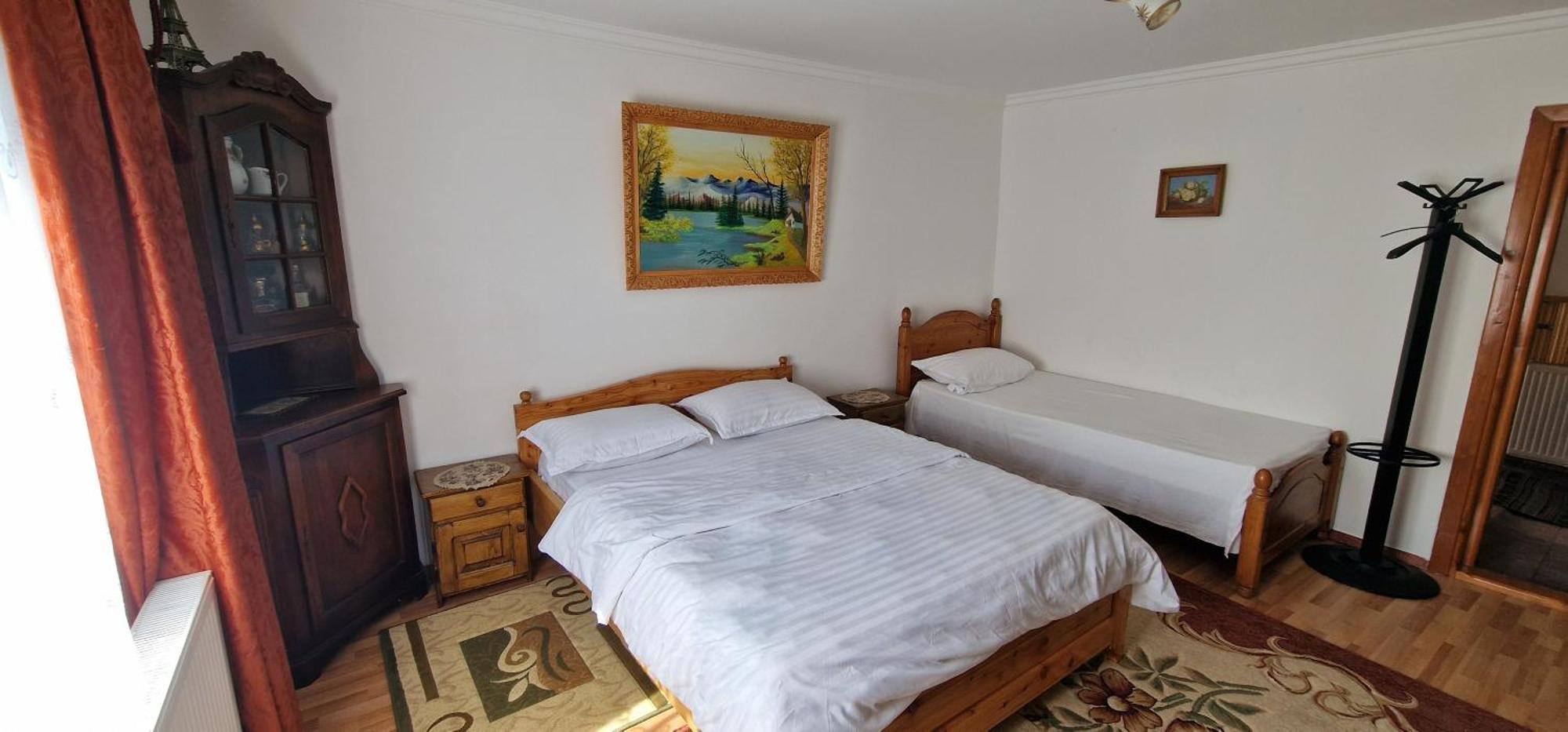 Casa Agroturistica Tarancuta Din Vatra Moldovitei Hotel Ngoại thất bức ảnh